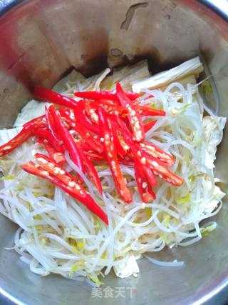 Mung Bean Sprouts Mixed with Yuba recipe
