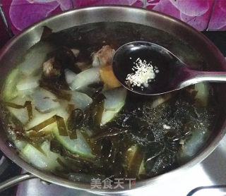 Winter Melon Kelp Soup recipe