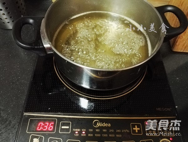 Boil The Inverted Syrup and Prepare to Make Moon Cakes recipe