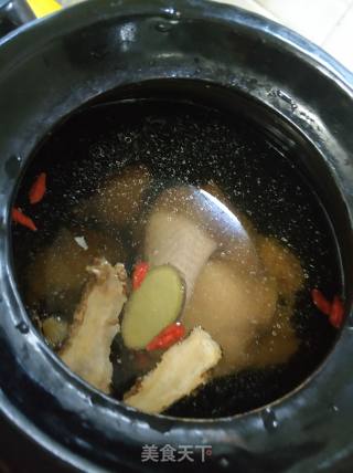 Nourishing Fish Maw and Angelica Chicken Soup recipe