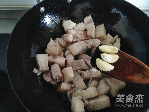Braised Pork Belly and Dried Bamboo Shoots recipe