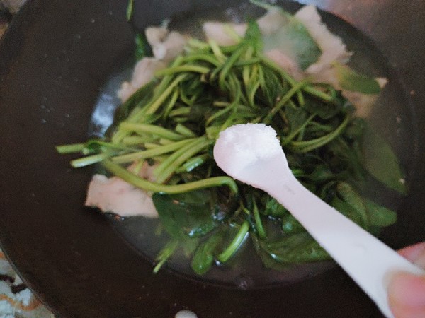 Pork Liver and Spinach Soup recipe