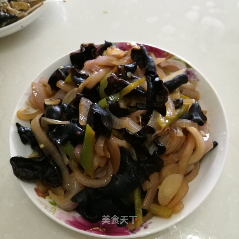 Fried Fungus with Onion recipe