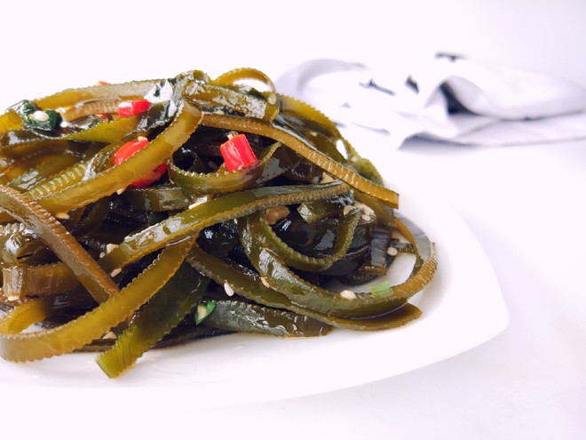 Refreshing Cold Dish-hot and Sour Kelp Shreds recipe