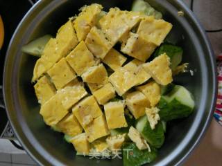 Cucumber Steamed Egg with Oil-free Cold Dressing recipe