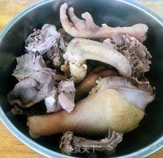 Big Bone Chicken Stewed Potatoes and Shiitake Mushrooms recipe