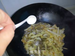 Stir-fried Noodles with Cabbage recipe