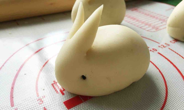 Little White Rabbit Bean Paste Bun recipe