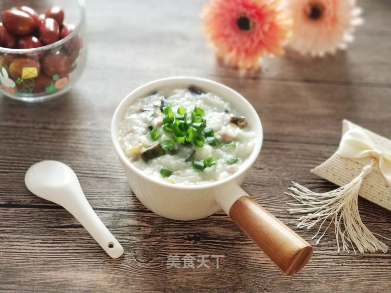 Congee with Preserved Egg and Lean Meat recipe