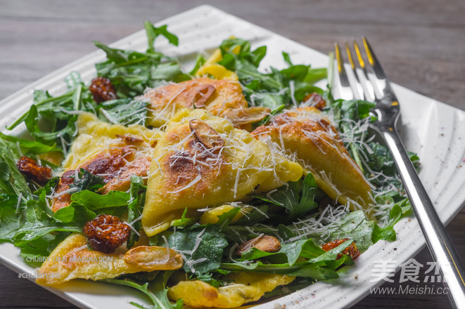 Crispy Italian Wonton Rocket Salad recipe