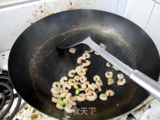 Spaghetti with Shrimp in Tomato Sauce recipe