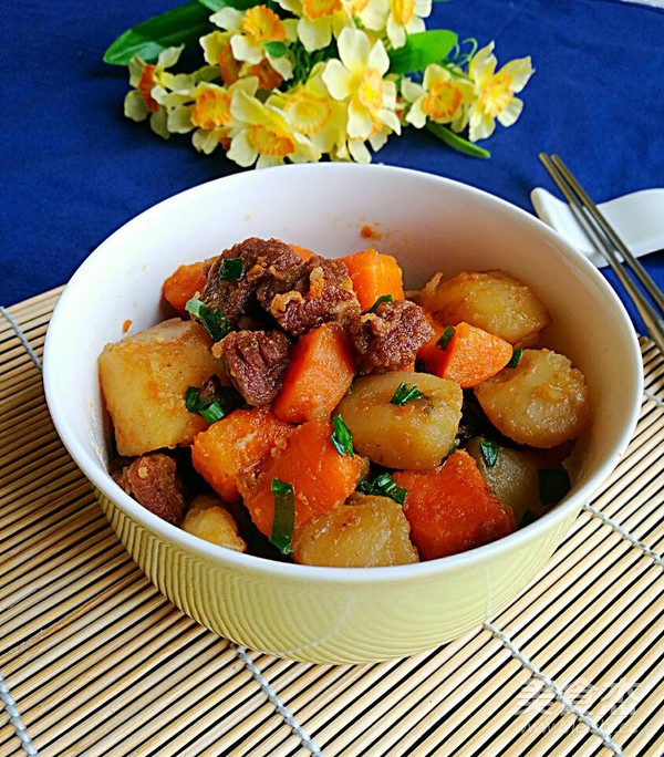 Roast Beef Brisket with Potatoes and Carrots recipe