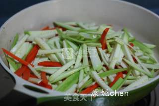 Beef Stir-fried Rice Noodles recipe