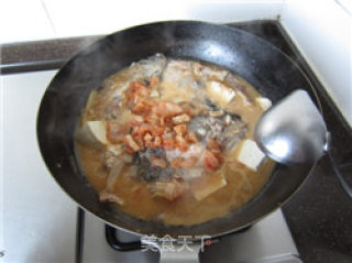 Spicy Salmon Head Tofu Soup recipe