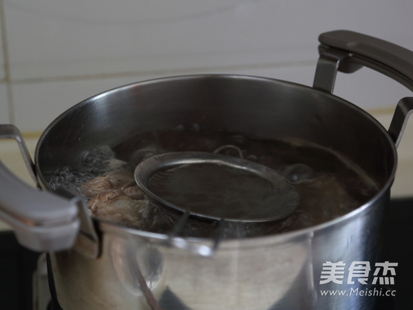 Lotus Root Tongue Soup recipe