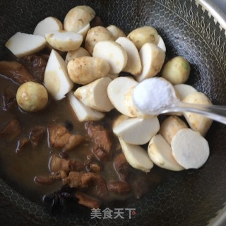 Roast Pork with Taro recipe