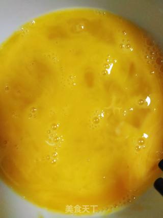 Steamed Carrot Fungus Omelet recipe