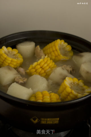 Fresh Mellow Nutrition, Soothe The Nerves, Clear Away Heat, Invigorate The Spleen and Nourish The Kidney, A Delicious Soup—corn Yam Keel Soup recipe