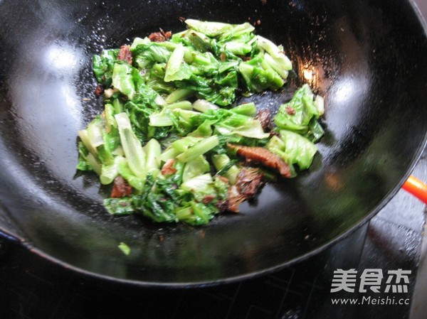 Dace with Tempeh and Lettuce recipe