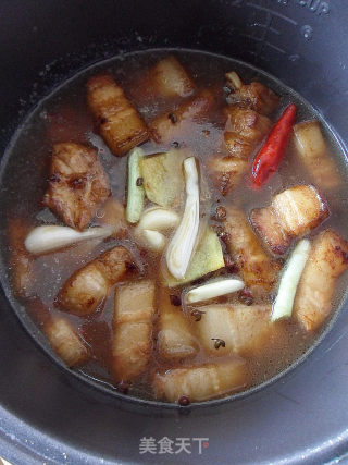 Buxus Cubes——tea-flavored Pork Belly recipe