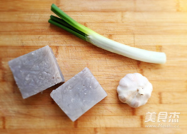 Stir-fried Skin Dregs with Garlic recipe