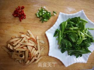 Choy Sum Stir-fried Five Spice Dried Beans recipe