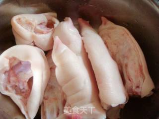 【cantonese Cuisine】---salted Pork Feet recipe