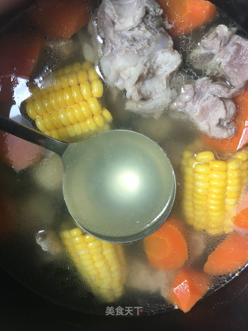 Carrot Corn Horseshoe Spare Rib Soup recipe