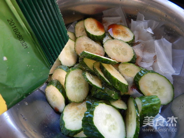 Cucumber Chilled Vermicelli recipe