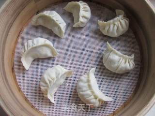 Krill Shepherd's Purse Steamed Dumplings recipe