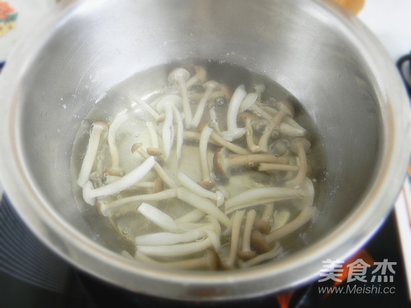 Chicken Mushroom Salad recipe