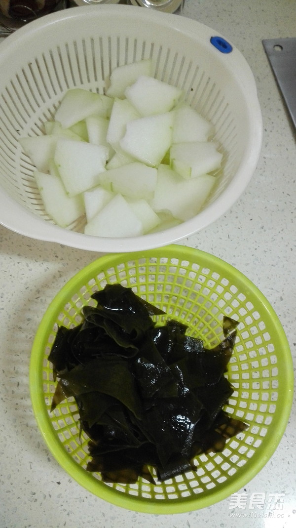 Winter Melon Seaweed Soup recipe