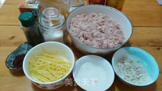 【wuhan】【homemade Black Pepper Crispy Sausage】 recipe