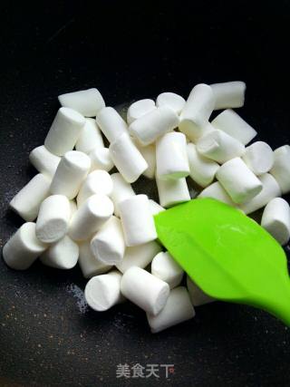 Matcha-flavored Snowflake Crisp recipe