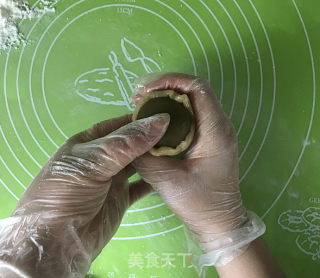 Matcha Lotus Paste and Egg Yolk Mooncakes recipe