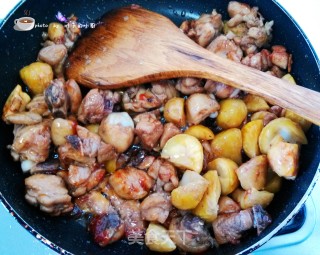 Braised Chicken Nuggets with Chestnuts recipe