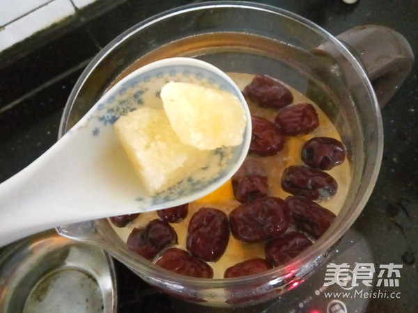 Pumpkin, Wolfberry and White Fungus Soup recipe