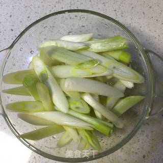 Stir-fried Pork Belly with Beijing Onion recipe
