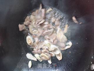 Fried Pork with Mushrooms recipe