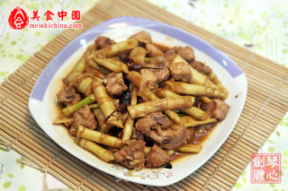 Stir-fried Spring Bamboo Shoots with Spare Ribs recipe