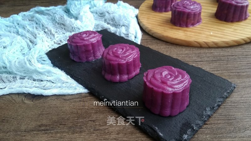 Purple Sweet Potato Coconut Mooncake recipe