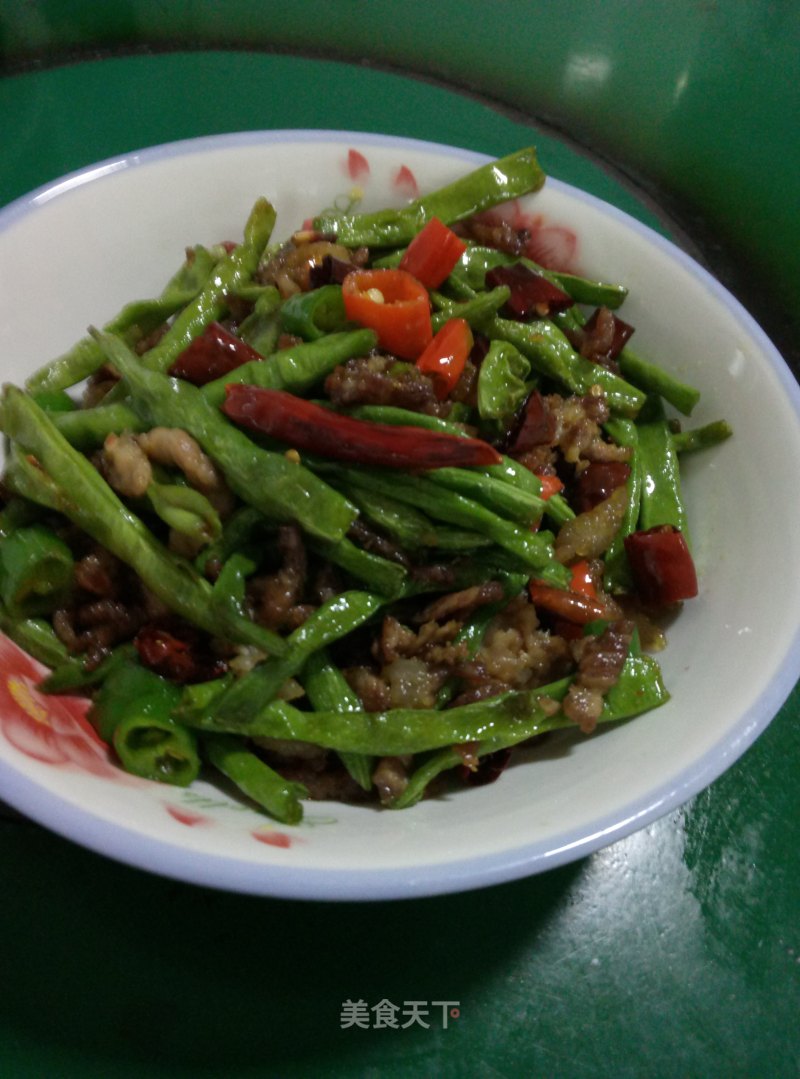 Stir-fried Meat with Cowpea