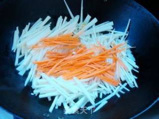Stir-fried Sweet Bamboo Shoots with Carrots recipe