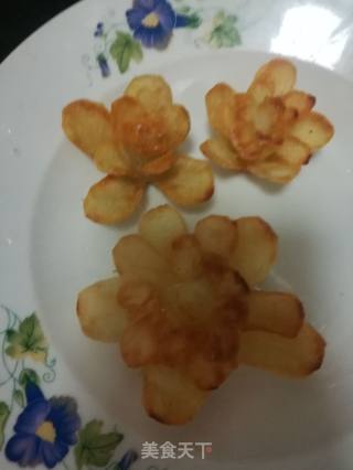 Fried Potato Flower recipe