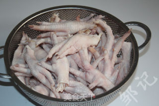 Chicken Feet with Pepper and Tiger Skin recipe