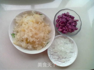 Cute Sushi Rice Ball with Purple Sweet Potato and White Fungus Soup recipe