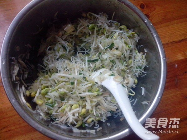 Bean Sprouts Rice Noodle Pie recipe