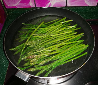 Asparagus with Spicy Garlic recipe