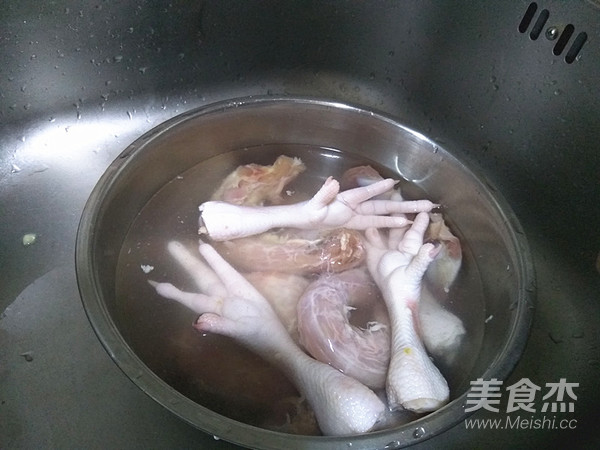 Sauce Chicken Feet and Chicken Neck recipe