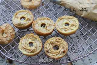 Paris Brest Puffs / Caramel Hazelnut Wheel Puffs recipe